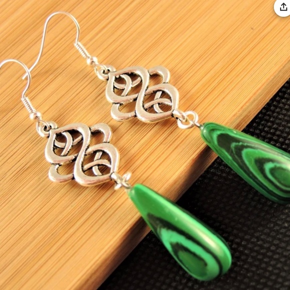 Wicked Margaret Hamilton Wicked Witch 4pc Jewellery Set - Picture 2 of 3